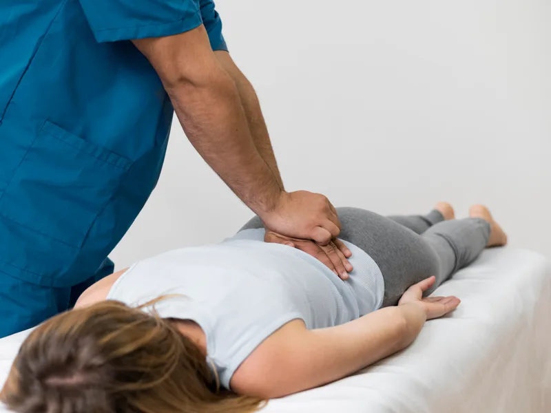 How Bluebonnet Chiropractic treats hip pain in Denver